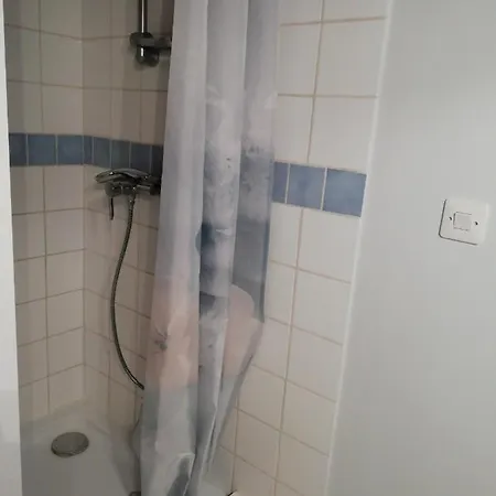 Le Petit St Jacques 公寓